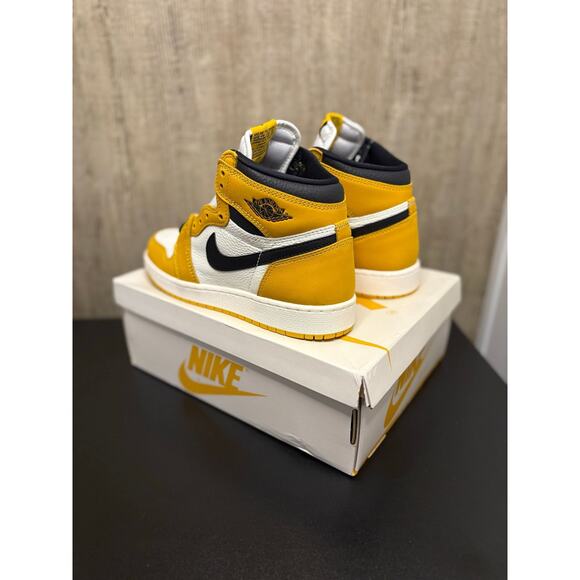 SZ 4.5y - Air Jordan 1 Retro High OG GS, New w/ Box - Picture 2 of 4